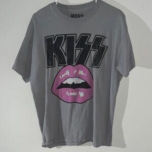 Oversized KISS Graphic T-Shirt in Gray and Pink